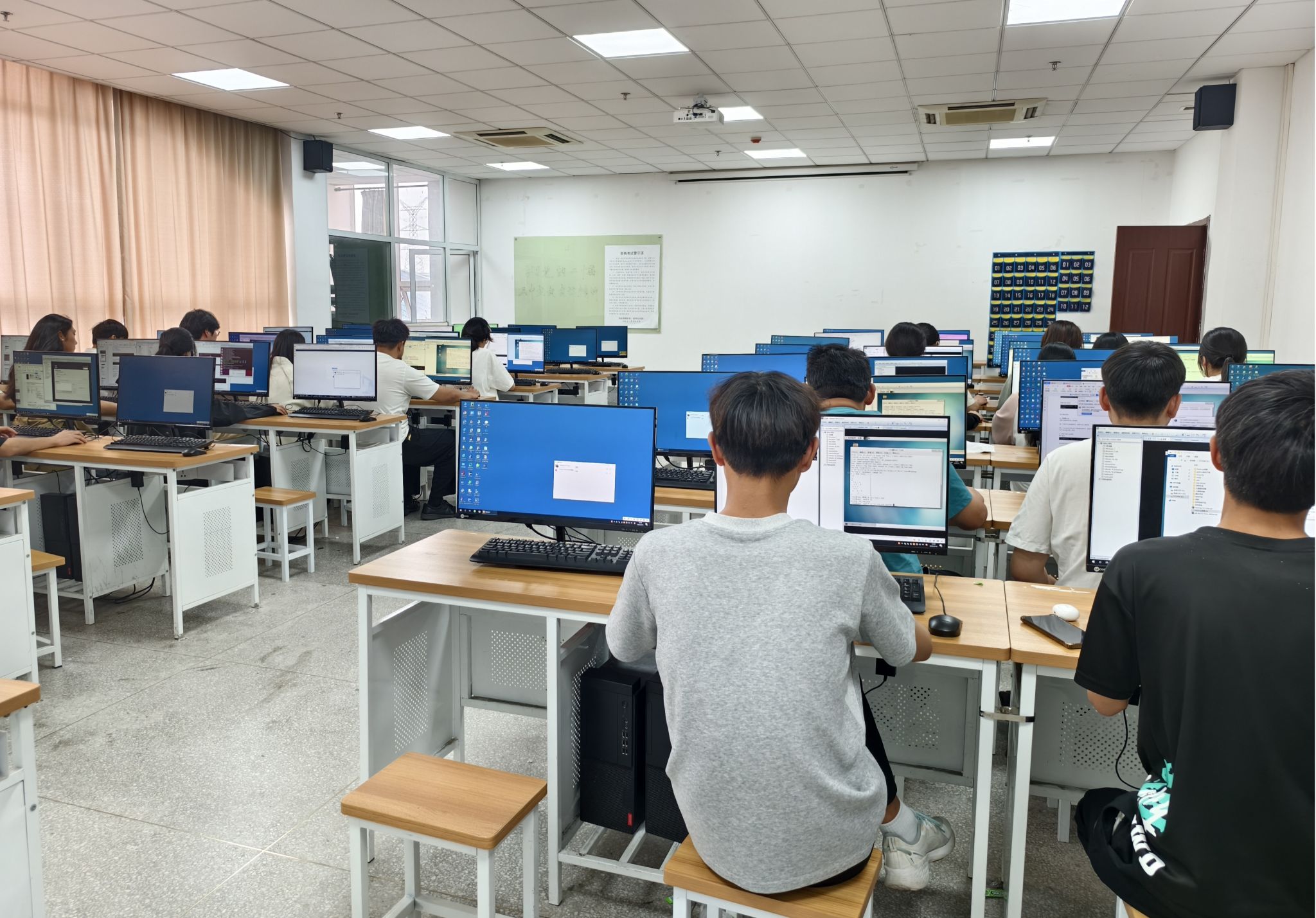 数据驱动未来 校第十一届技能大赛大数据应用开发赛项精彩回顾